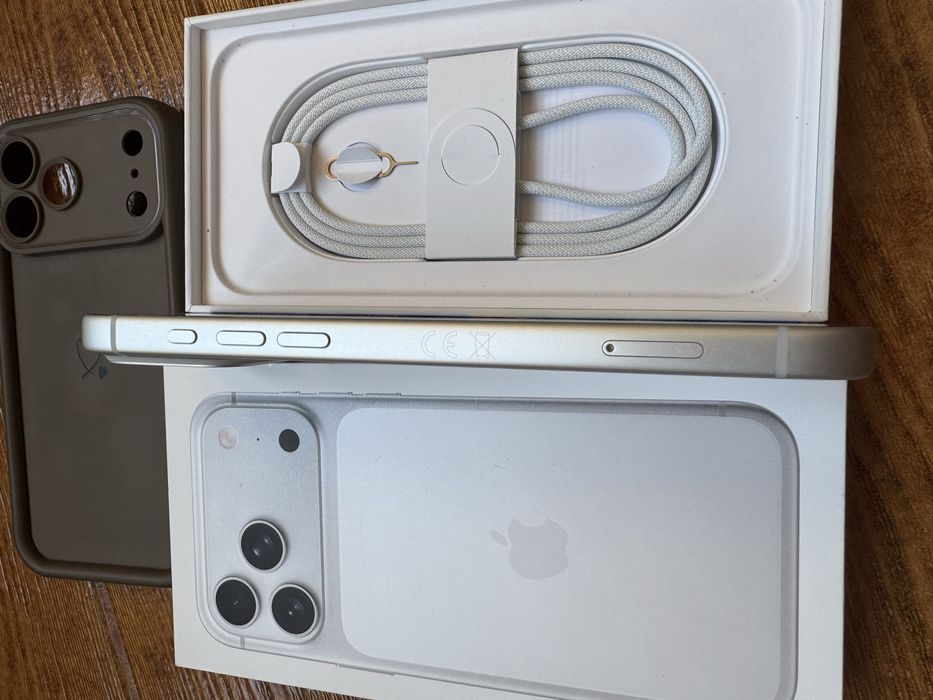 IPhone 17 Pro Max 256Gb Silver 3 cycles Full packet Bucuresti Sectorul ...