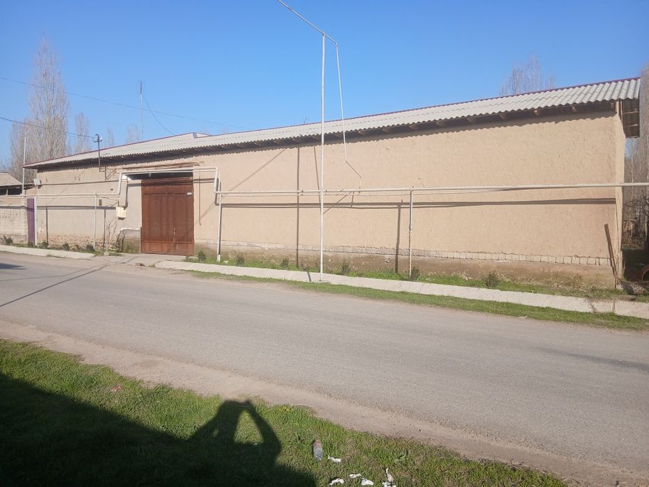 Uyi sotiladi Parkent tumani Boston mfi da