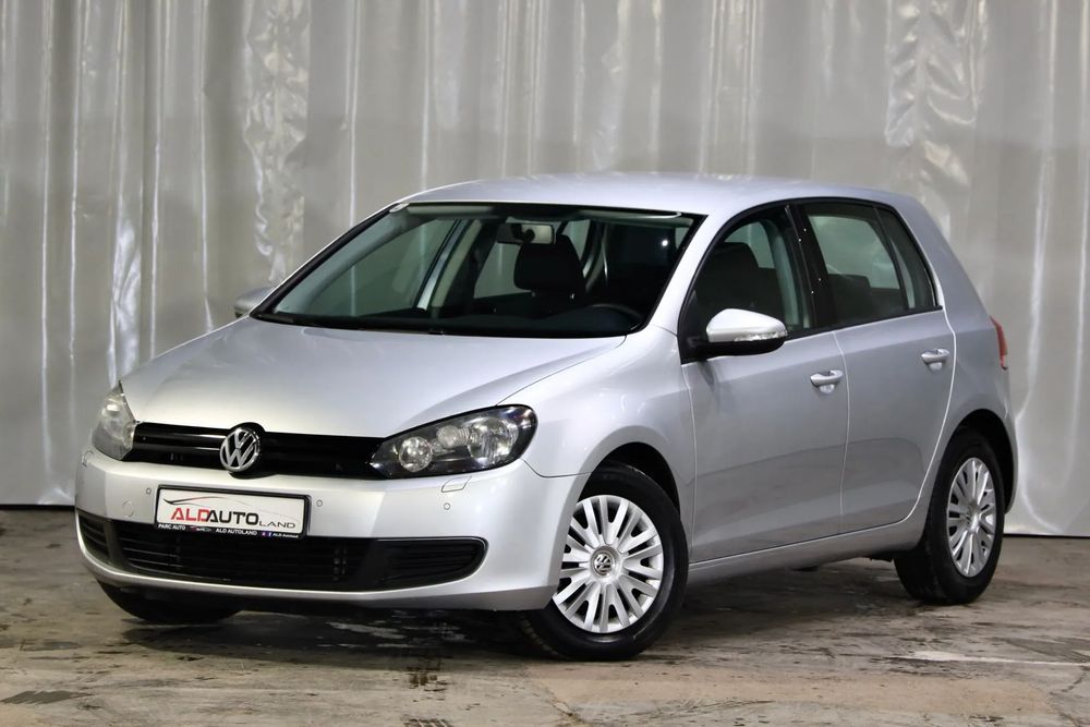 Volkswagen Golf *Dublu Climatronic* Navigatie* Senzori Fata&Spate* Incalzire Scaune