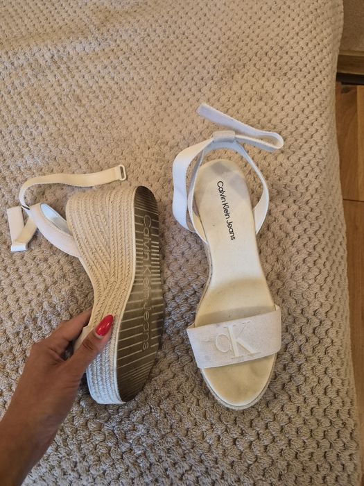 AMISU и Calvin Klein -40 и 41 номер
