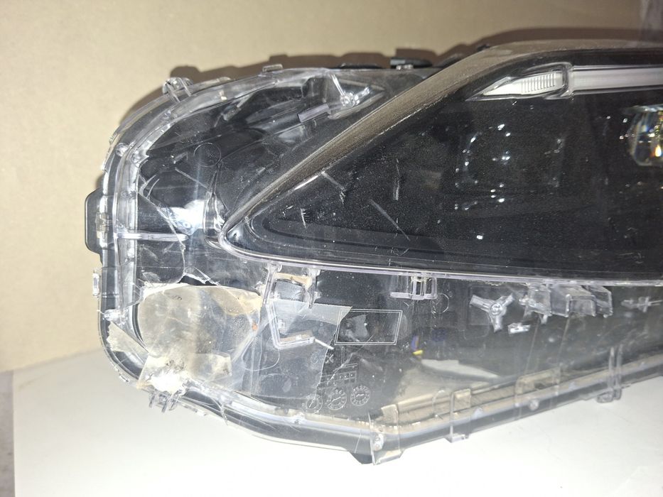 Ляв фар Toyota Yaris Cross 81150-0DP52