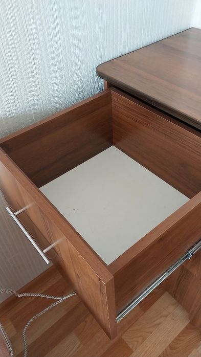 Продам комод  б/у