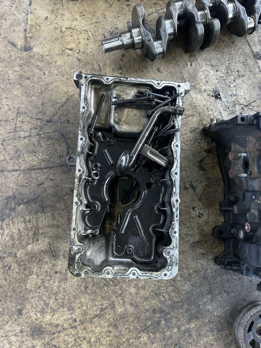 Глава,Кол вал,Блок,Бутала,Картер за 1.6crdi- Kia и Hyundai след 2007г!