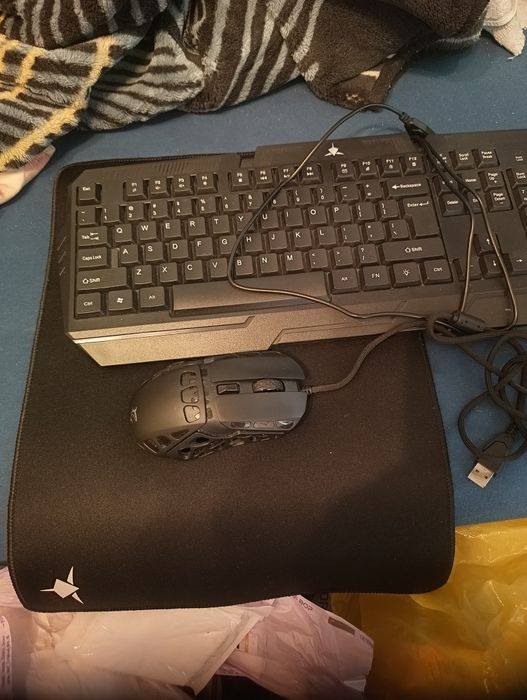 Tastatura white shark,+mouse +mouse pad