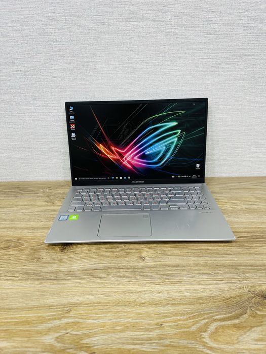 Стильный ASUS Core i5-8 Ядерный, Игровой для Работы и Развлечений
