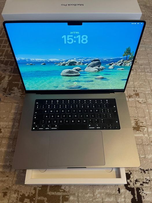 MacBook Pro 16″ M1 Max | 64 GB RAM | 1 TB SSD