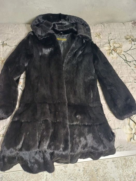 Шуба норковая чёрная р.46-48 в идеальном состоянии