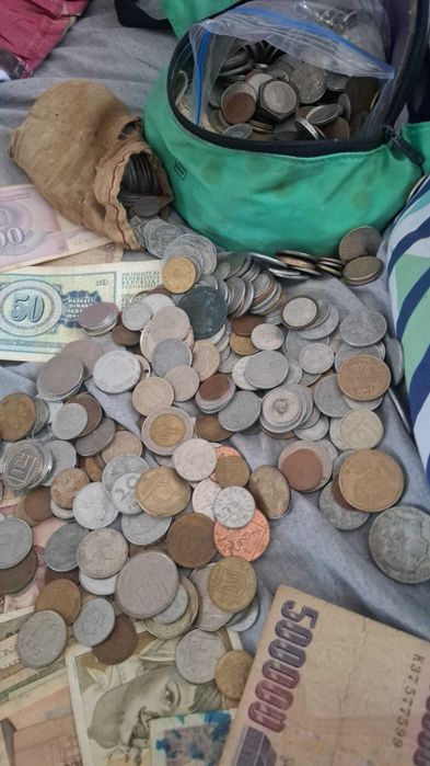 Bancnote si monede de colectie