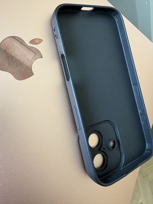 Кейс за iPhone 16