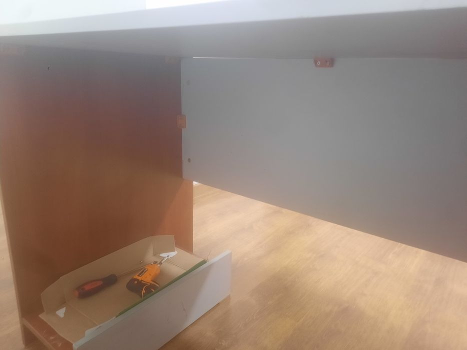 Продам стол компютерный офисный