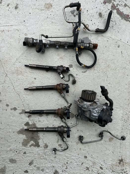 ГНП дюзи VAG 2.0TDI CR VW AUDI комън рейл горивна система помпа