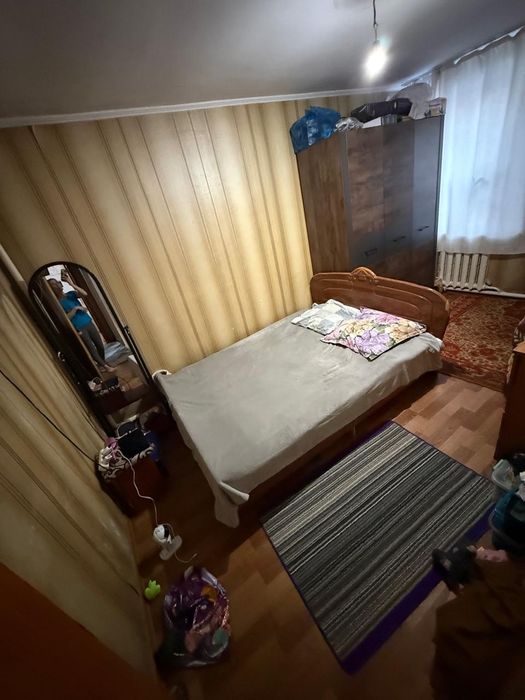 Продам двух комнатную квартиру