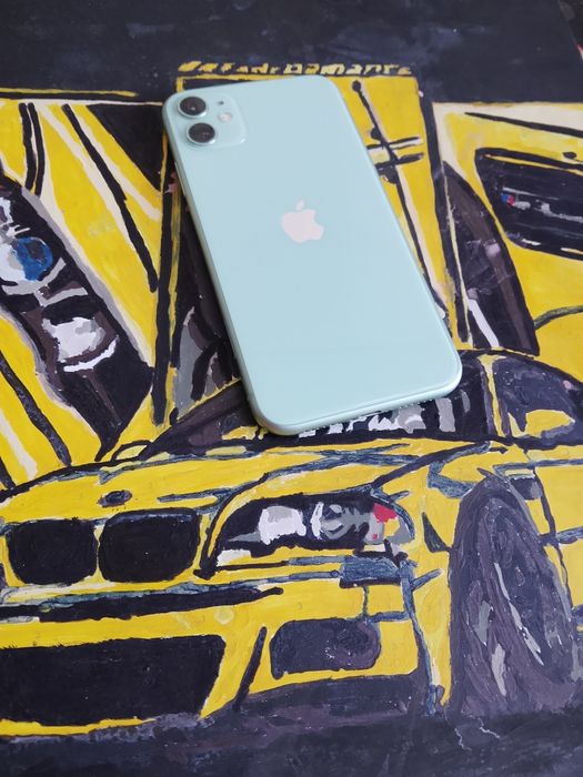 Продам iPhone 11