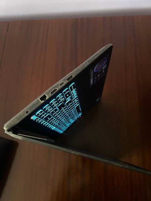 Laptop Gaming MSI Cyborg 15 i7 Gen13, RTX 4060, 16GB RAM, 144Hz