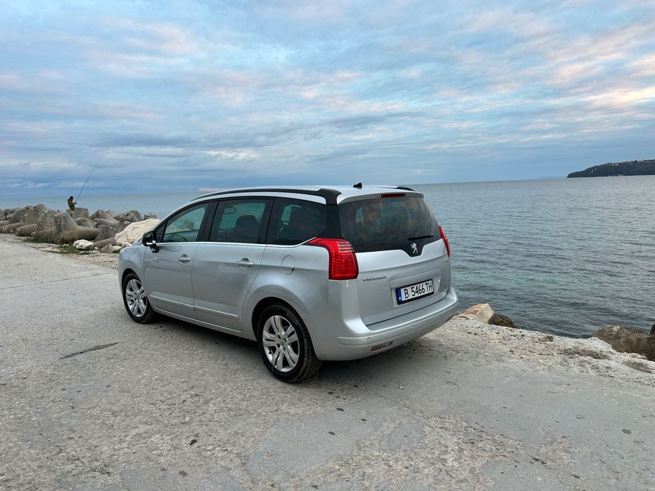 Peugeot 5008 7 местно, стъклен покрив