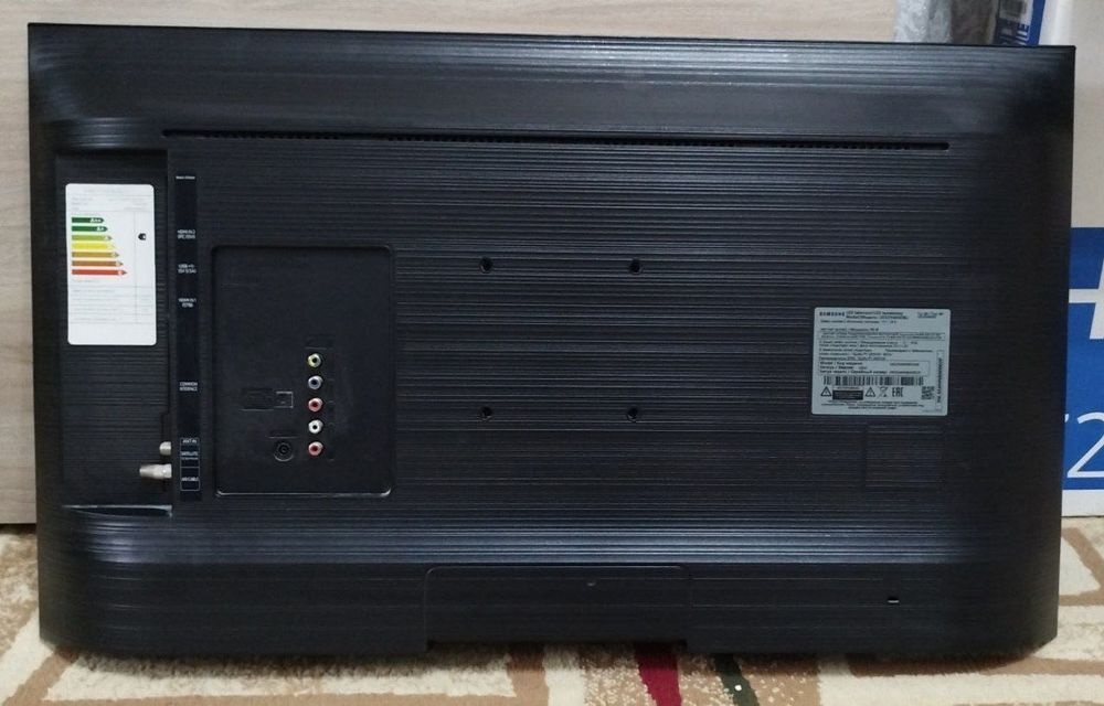 Продам телевизор Samsung.