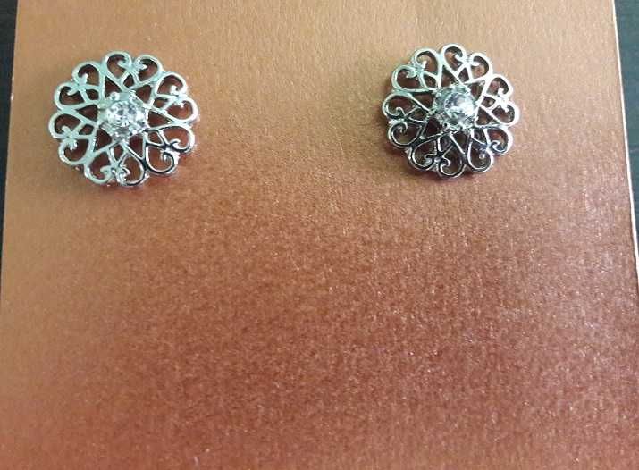 Cercei eleganti - produs nou