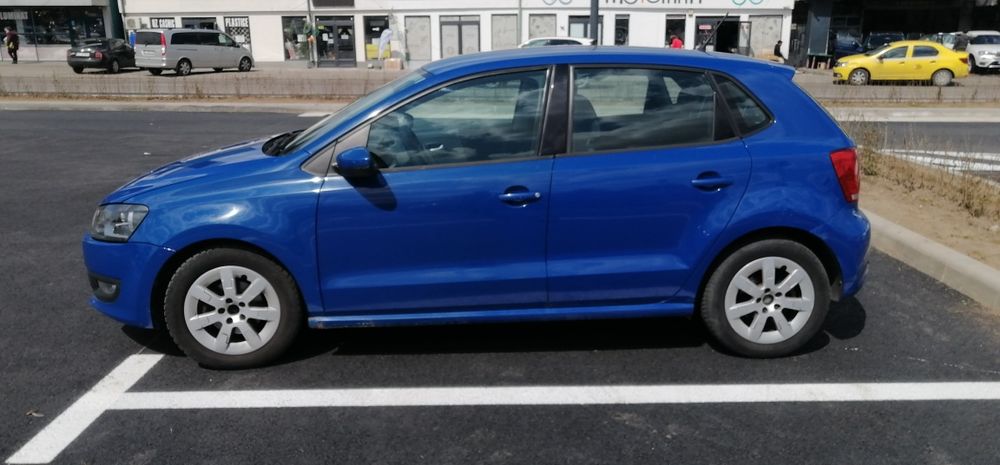 VOLKSWAGEN Polo 2011 — imagine 2
