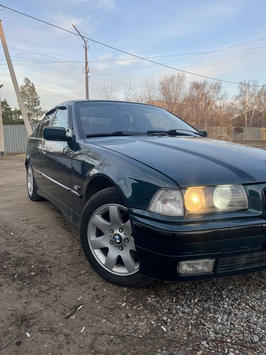 Продам бмв е36 318i