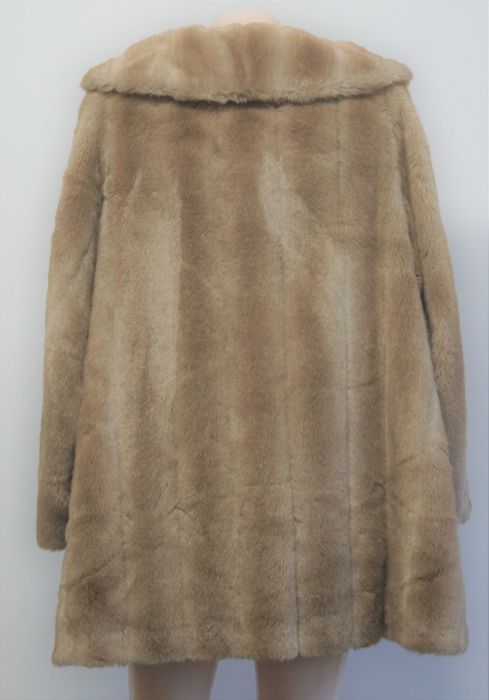 Haina din blana sintetica marimea L-XL