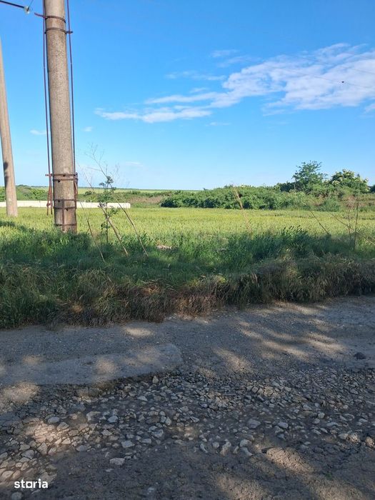 Teren agricol 1000mp, acces asfaltat, 35.000 EUR