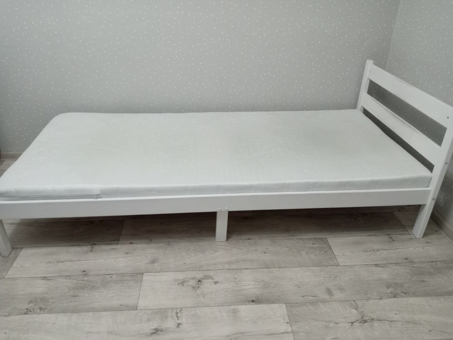 Продам недорого кровать