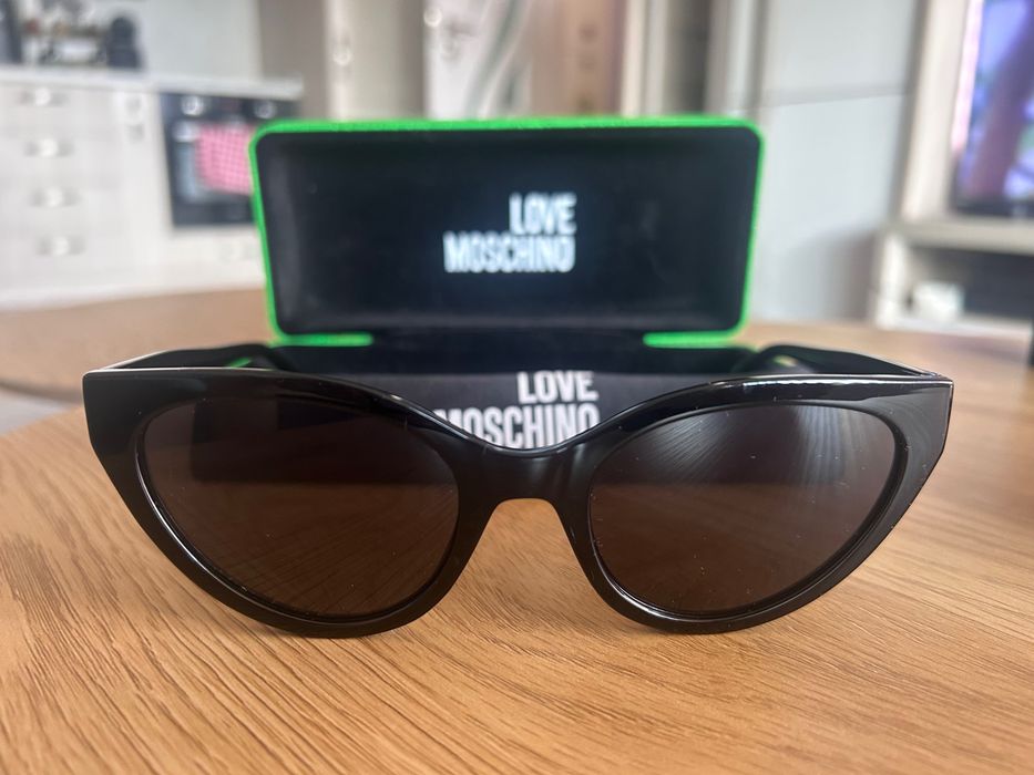 Слънчеви очила LOVE MOSCHINO MOL 064/5