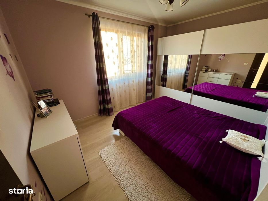 Casa parter 3 camere, garaj si anexa