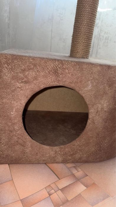 Продам домик для котов