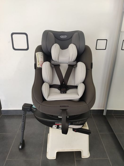 Scaun auto Graco Turn to Me Rotativ 360 grade pt. copii între 0-18 kg