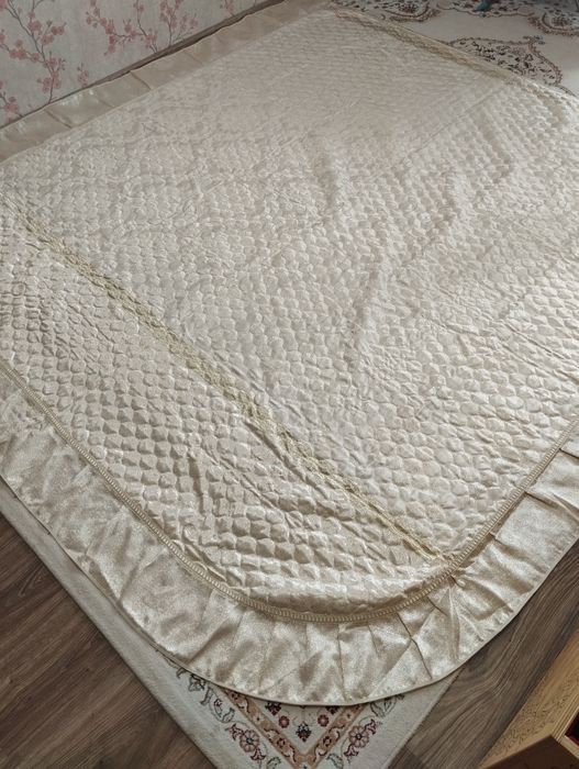 Покрывало на кровать