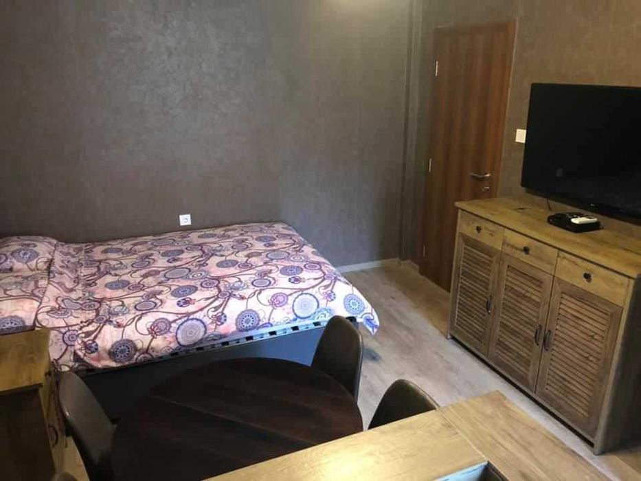 Дава се под наем Едностаен апартамент в Пловдив, Център - 30 кв.м за 225 € - Снимка #5