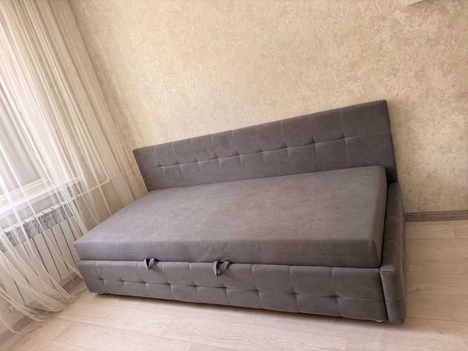 Новый диван с местом для хранения