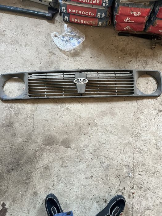 Продам Решётку лада нива