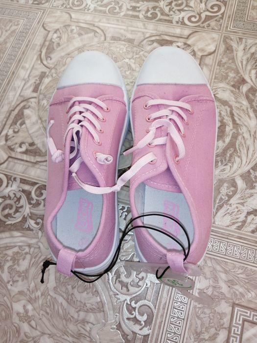 Новые кеды 36 размер