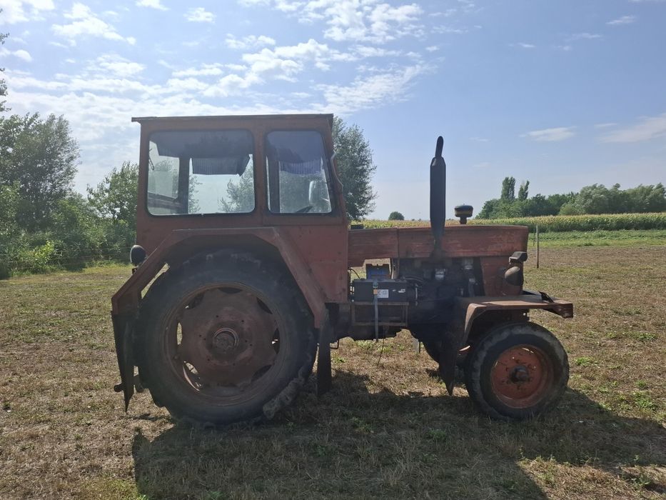Tractor u650 de vanzare