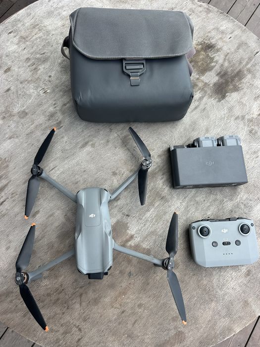 продам DJI air 3 combo