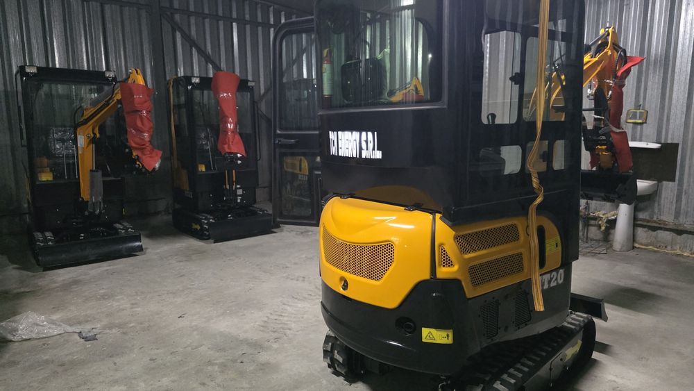 Miniexcavatoare TCME diesel 3 cilindri LAIDONG E5 sau KUBOTA NOI