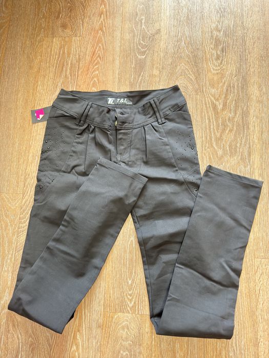 Продам брюки на худенькую девушку