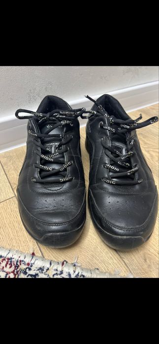 Продам кросовки ecco