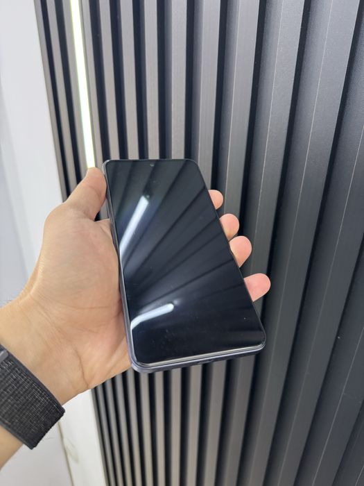 Vivo Y100 8/256gb Black Srochna SOTILADI !!!