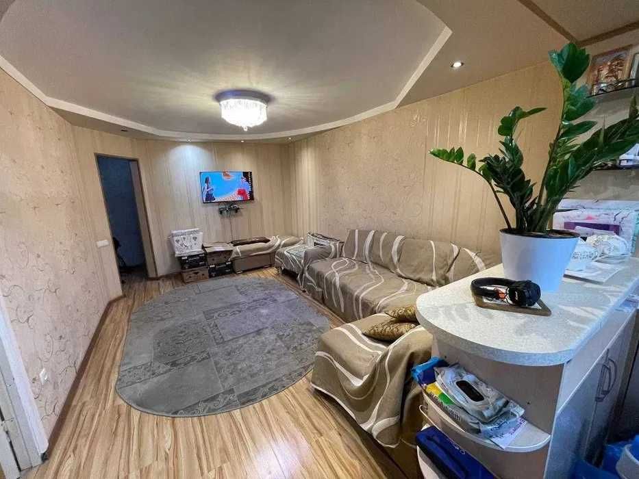 Продам 2 в 3-х комнатную.Чиланзар,метро Новза