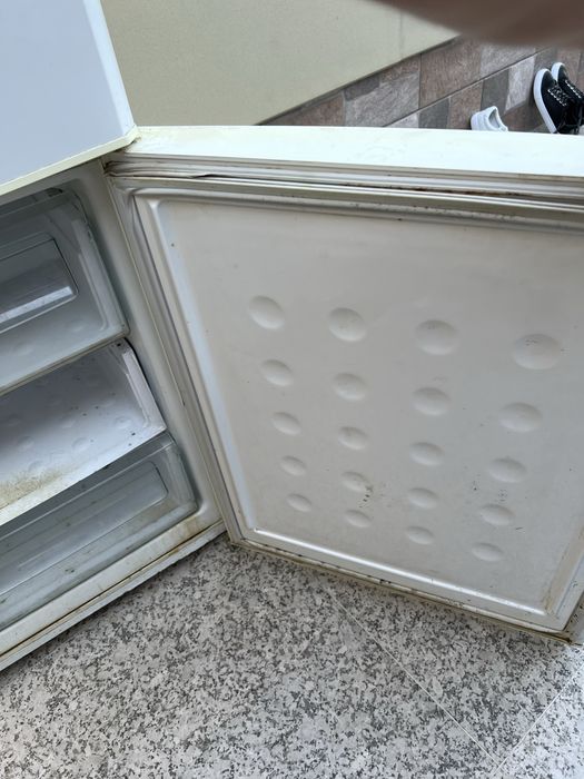 Холодильник SAMSUNG