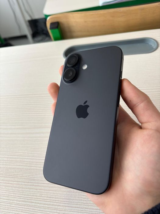 Продам Обменяю айфон 16