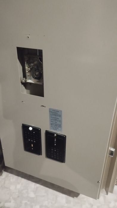 Срочно продам сейф