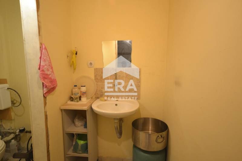 Дава се под наем Магазин в Хасково, Любен Каравелов - 150 кв.м за 612 € - Снимка #6