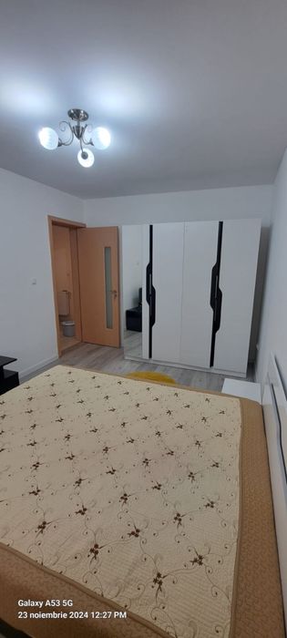 Inchiriez apartament