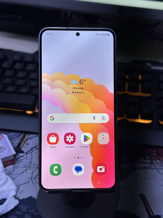 Samsung S23 8/128ГБ