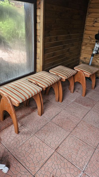 Табуретки с мягким верхом