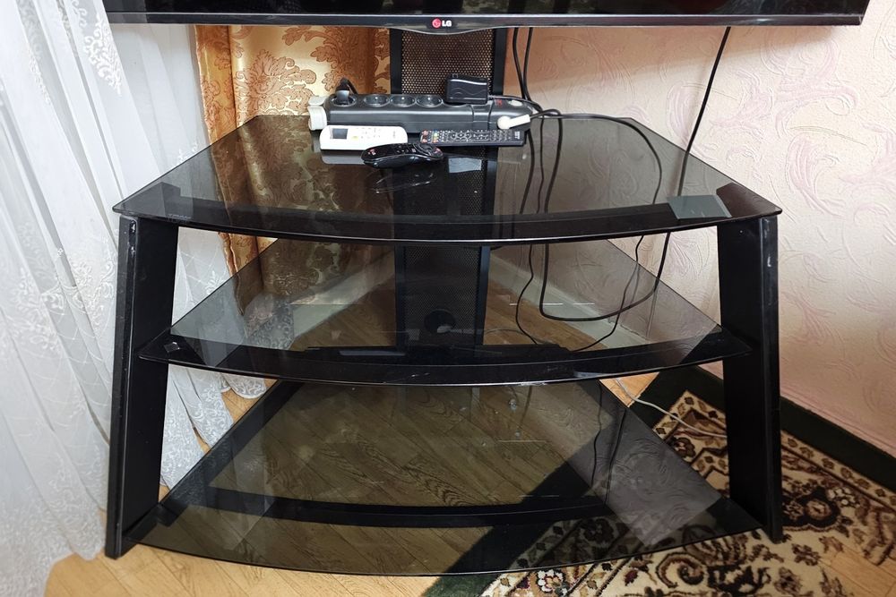 Подставка под телевизор